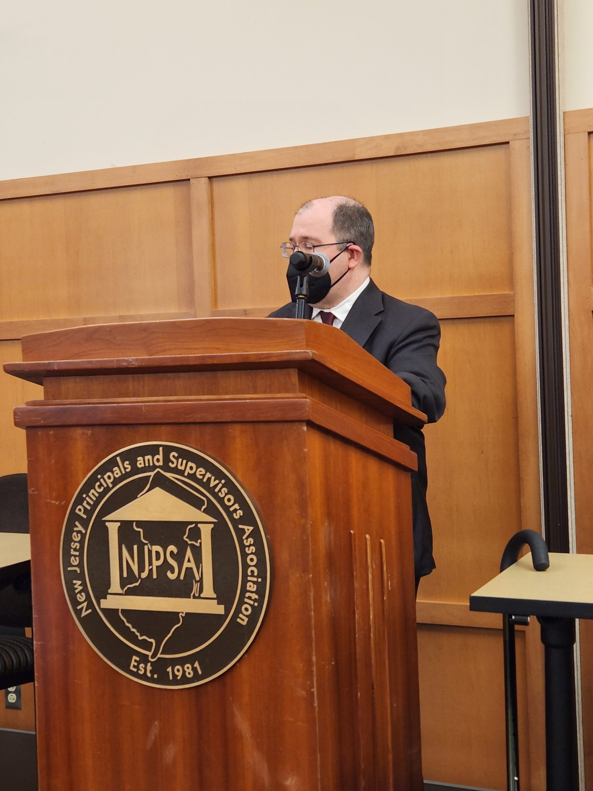 John Burns, senior legislative counsel at NJSBA, speaks at the Fall School Law Forum.